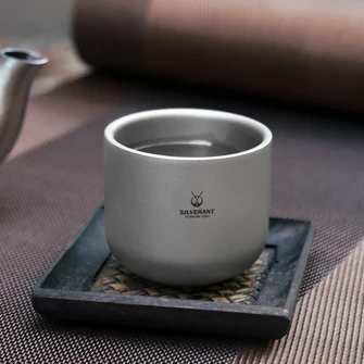 Silverant Doppelwandige Teetasse aus Titan 125 ml